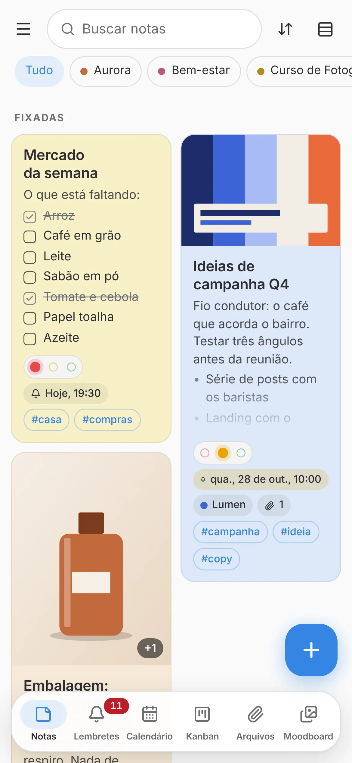 O Ideario numa janela estreita, com as notas em duas colunas e a barra de visões embaixo